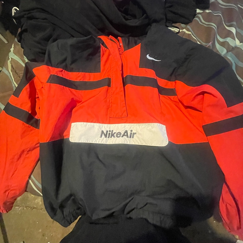 Nike Air Women's Red and Black Puffer Jacket